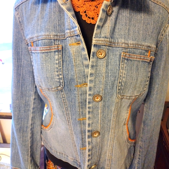 Denim jacket - Picture 1 of 4